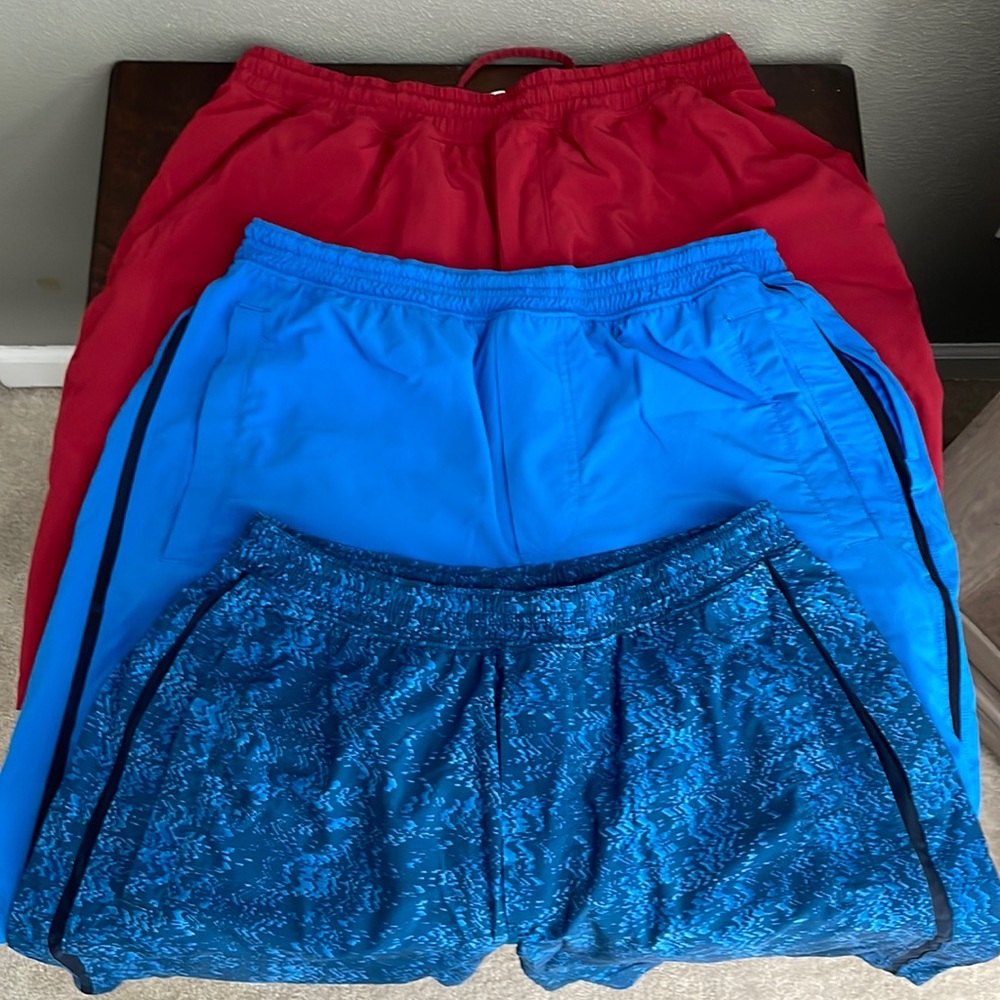 LuLulemon Pace Breaker workout shorts. All lined. Size Large.